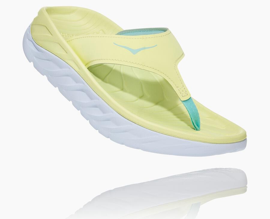 Sandálias Hoka One One Feminino Amarelas/Branco - Ora Recovery Flip - 916-ACGWBS